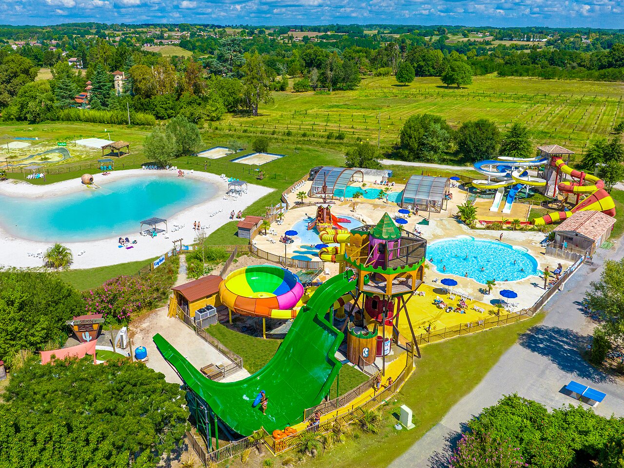 Camping Le Paradis de Bazas 5 étoiles à Bazas en Gironde