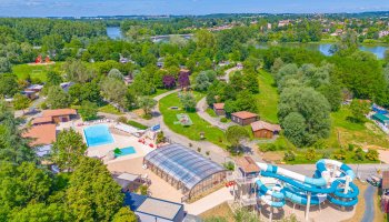 Camping Les Portes du Beaujolais 4 étoiles à Anse