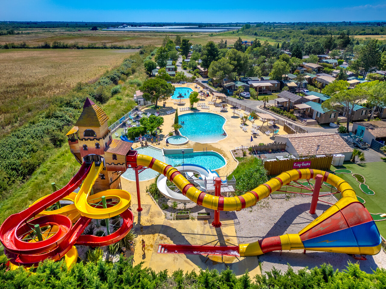 Camping Fleur de Camargue 5 étoiles à Saint-Laurent-d'Aigouze en Camargue gardoise