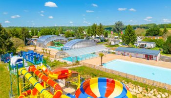 Camping Le Village Parisien 4 étoiles à Varreddes en Seine-et-Marne