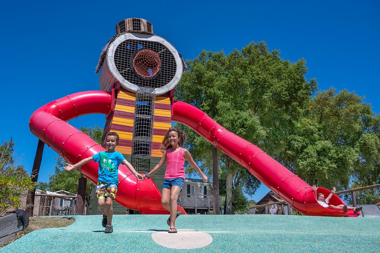 Toboggans du Camping Clown Océan