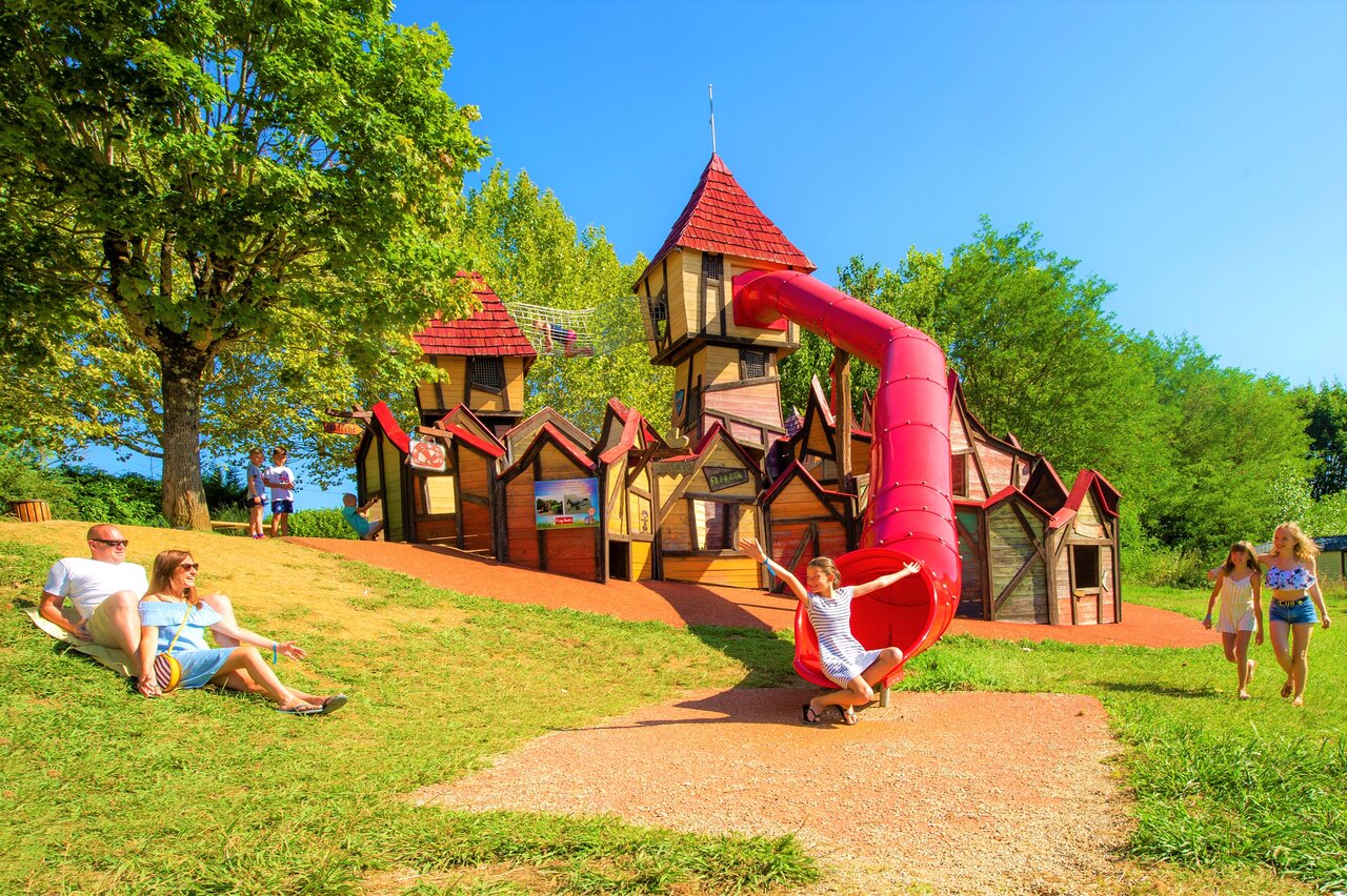 Club enfants au Camping Hauts de Ratebout