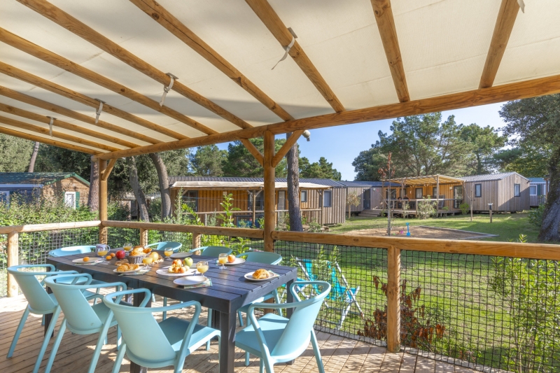 Mobil-home Family Top Presta 8 pers — Camping Le Brandais