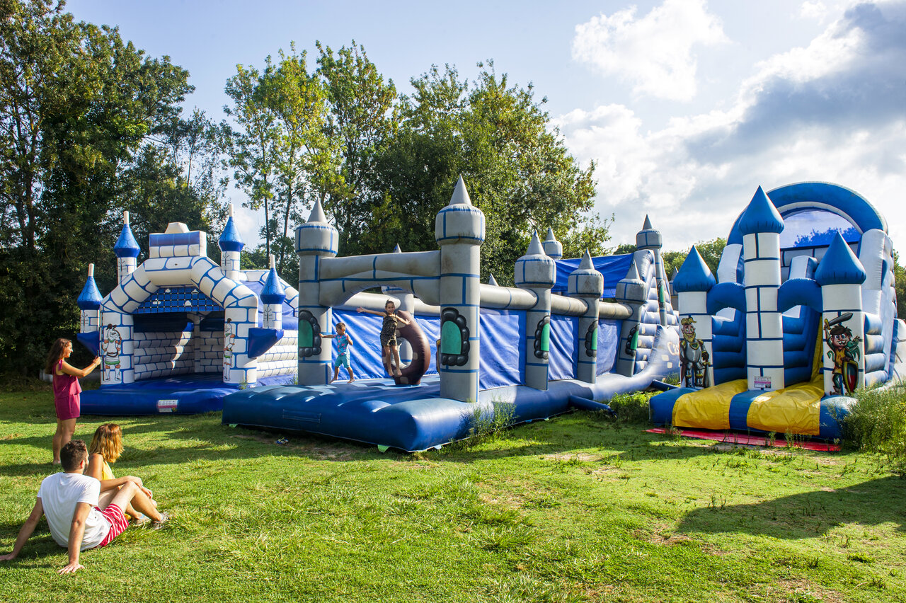 Toboggans du Camping Paris Roussillon