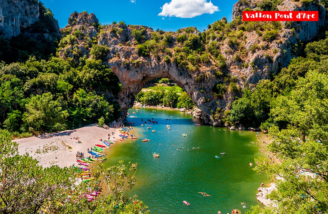 Piscine couverte chauffée du Camping Imbours