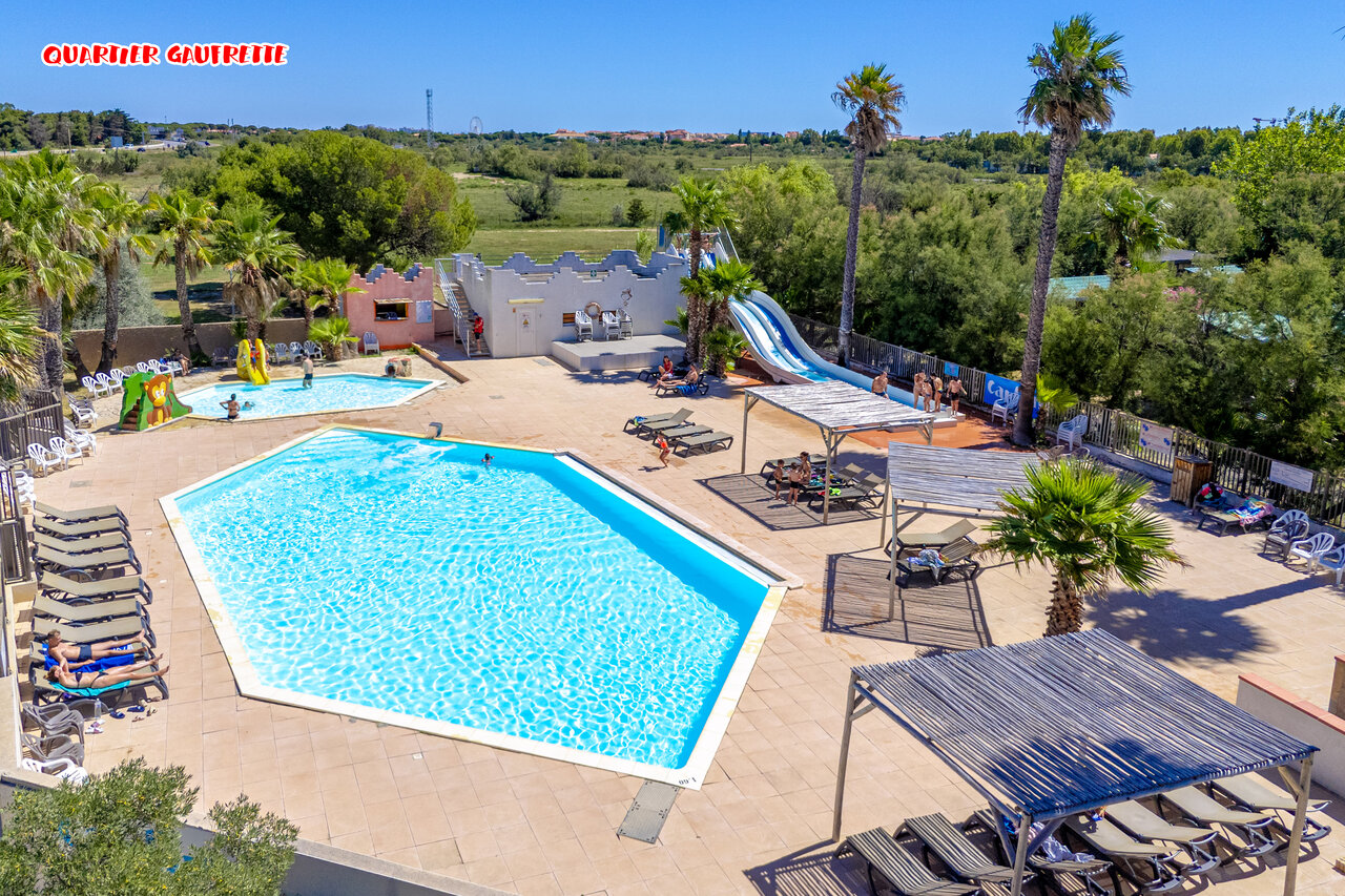 Piscine couverte chauffée du Camping Las Bousigues