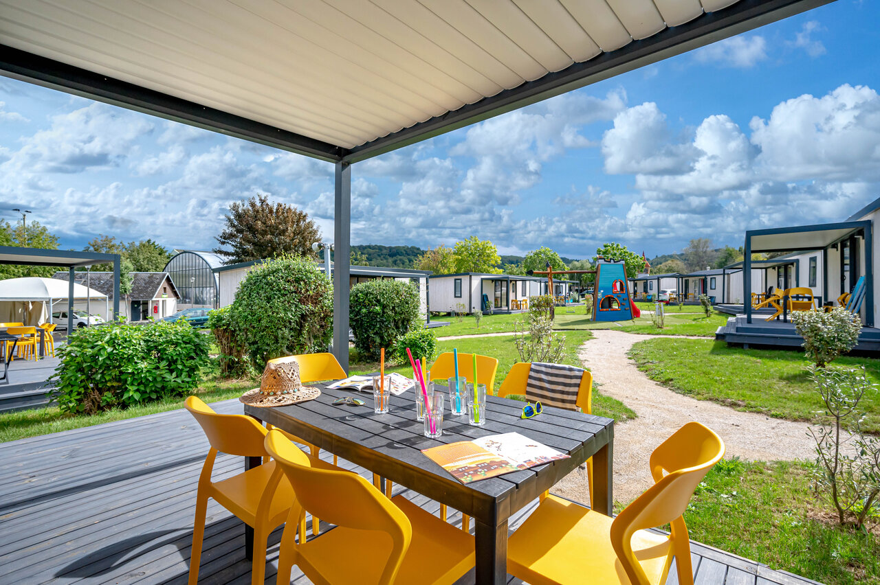 Piscine couverte chauffée du Camping Les Chevaliers