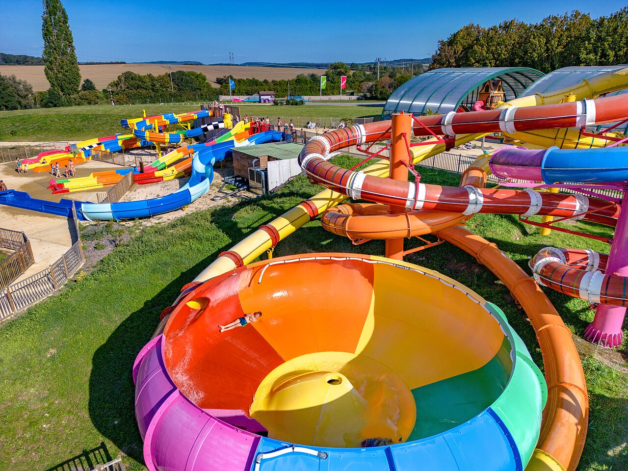Jeux pour enfants au Camping La Mirabelle