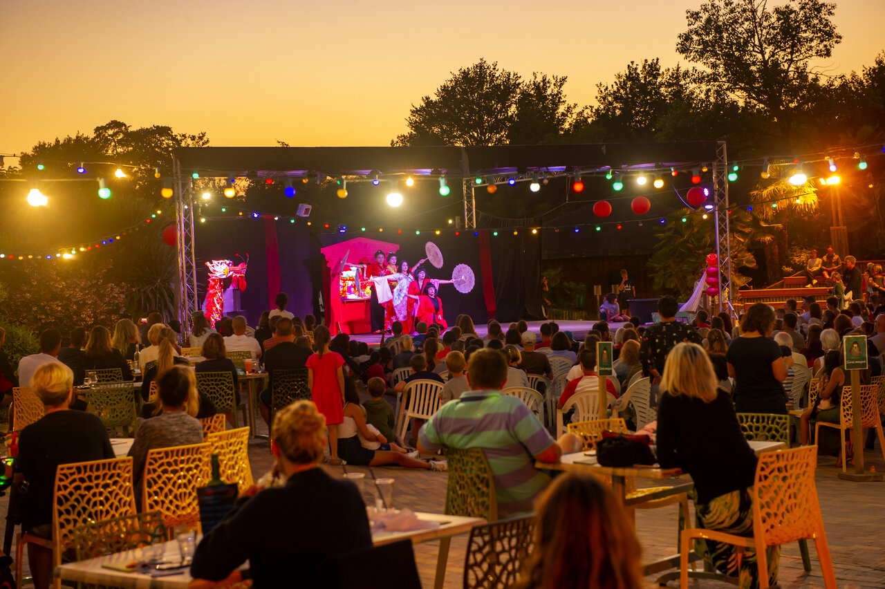 Jeux pour enfants au Camping La Paillotte