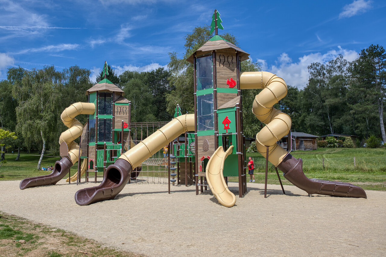 Activités nautiques sur le lac de Miel
