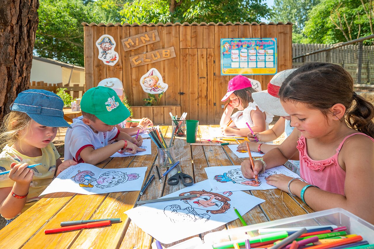 Emplacements du Camping Gorges du Gardon