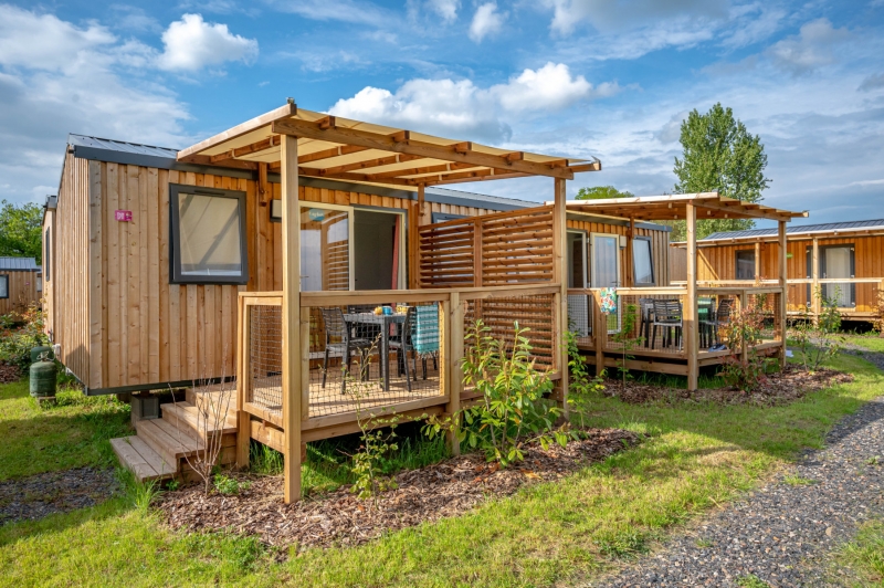 Mobil-home Mini Habana Duo Top TV — Camping Le Palais de Gaufrette