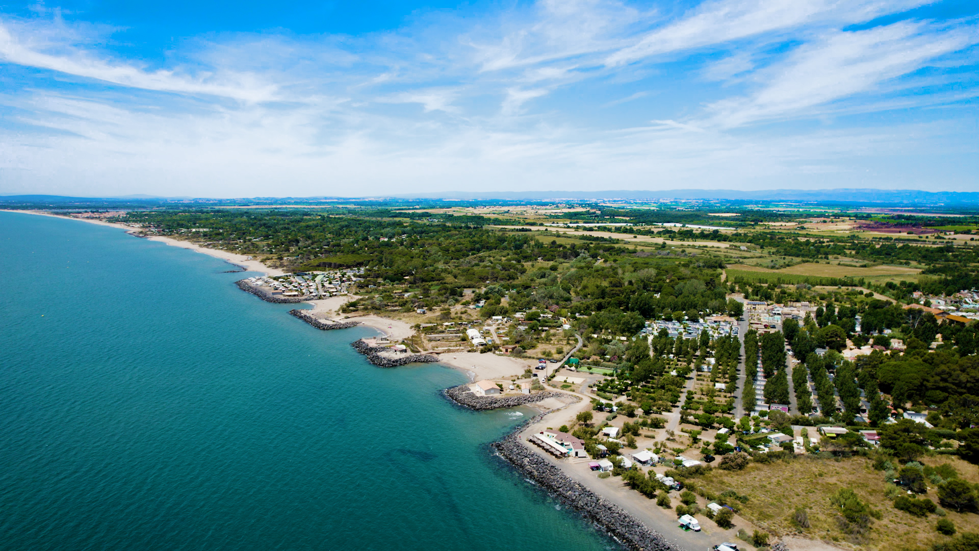 Vue aérienne plages et Camping Californie Plage à Vias Plage