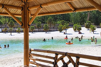 Cadre tropical Camping Sen-Yan Mézos